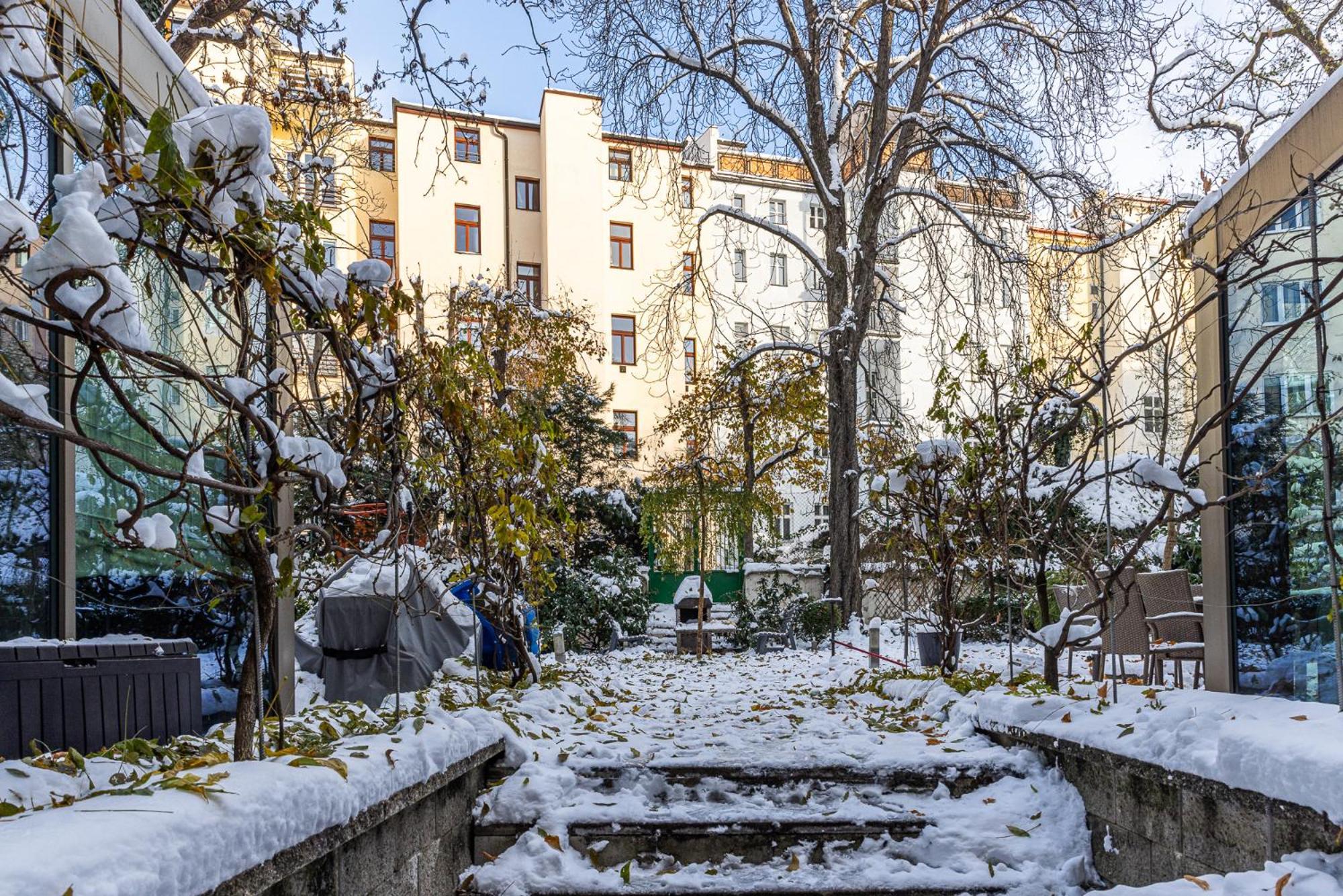 Nice Big Apartment 2Bds - Belgicka Praga Exterior foto